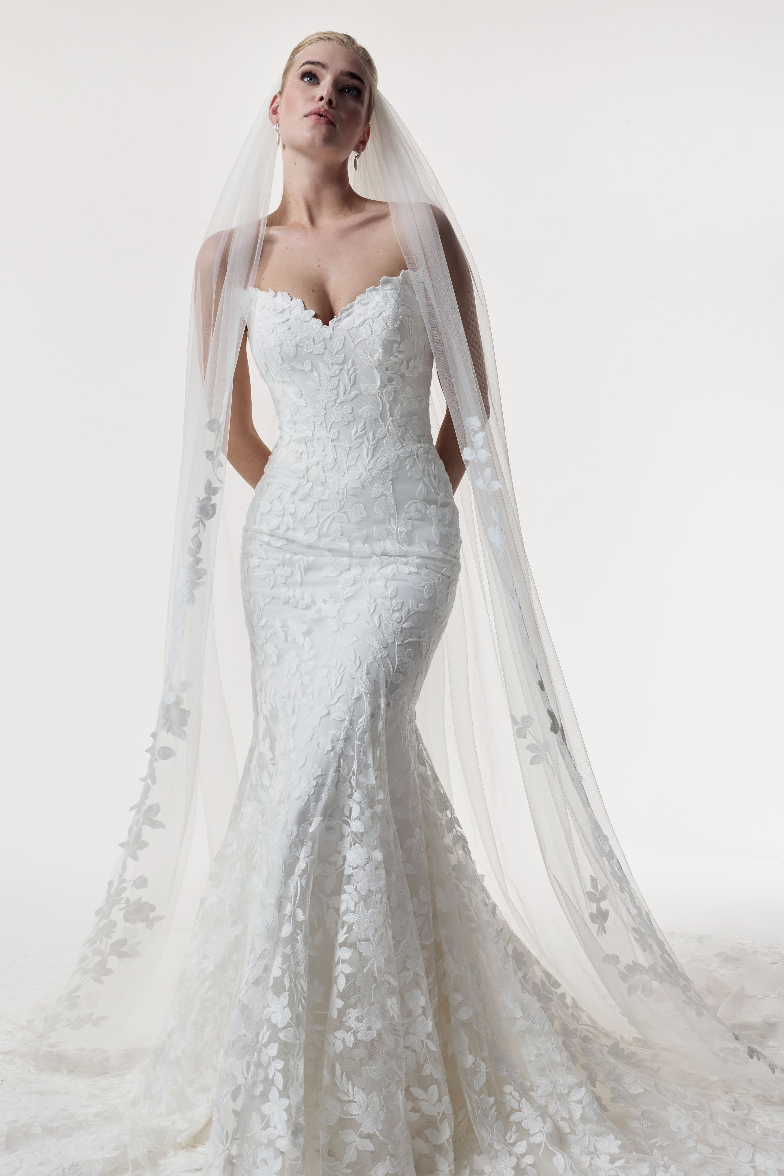 strapless sweetheart neckline fitted sheath dress leaf lace emrbroidery applique layered over delicate Chantilly lace with lace wedding veil