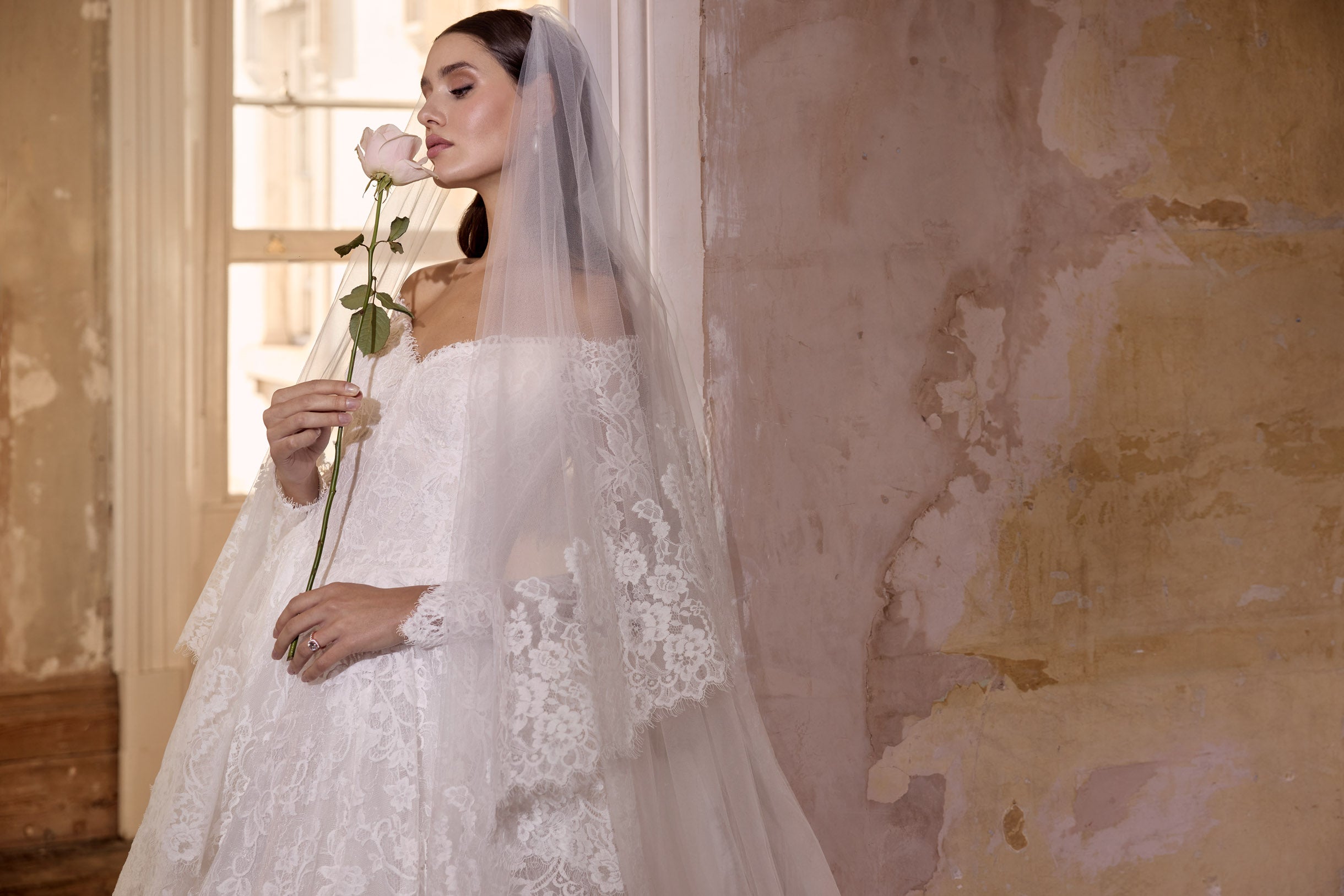 lace-up back and off-the-shoulder sleeves sweetheart neckline lace corset A-line dress with double tier lace wedding veil